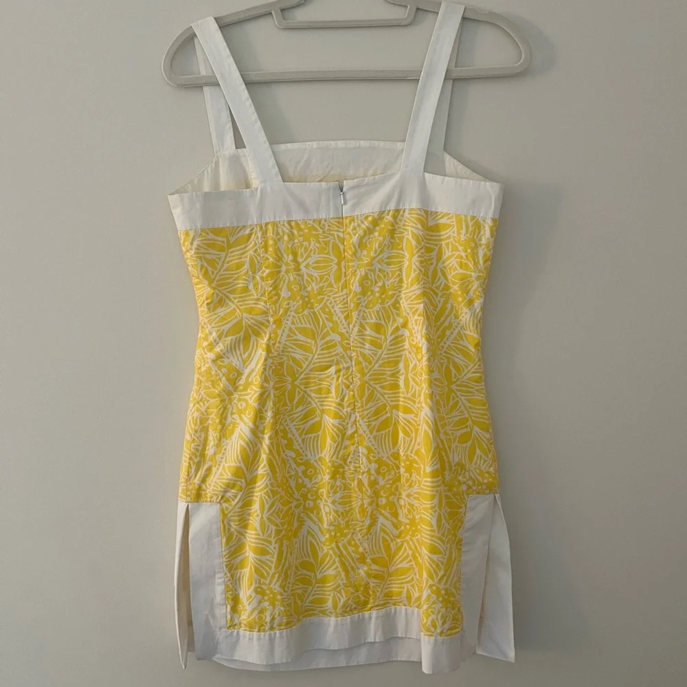 Lilly Pulitzer Yellow and White Shift Romper with Shorts - Picture 2 of 6